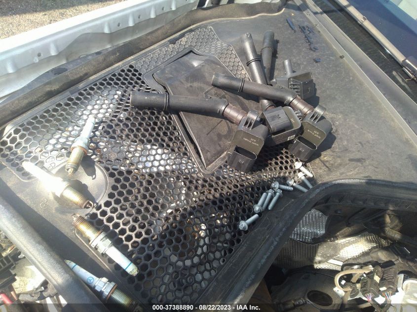 2019 MERCEDES-BENZ C-CLASS C 300 - 55SWF8EB6KU305295