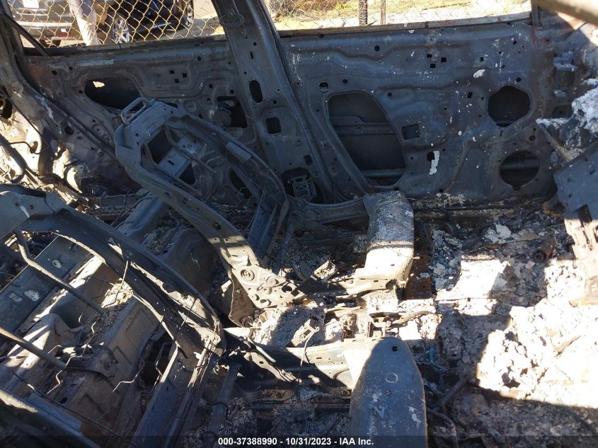 2017 NISSAN ROGUE SV - 5N1AT2MV6HC761621