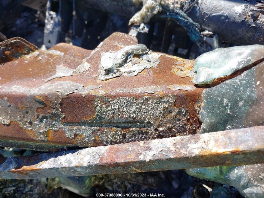 2017 NISSAN ROGUE SV - 5N1AT2MV6HC761621