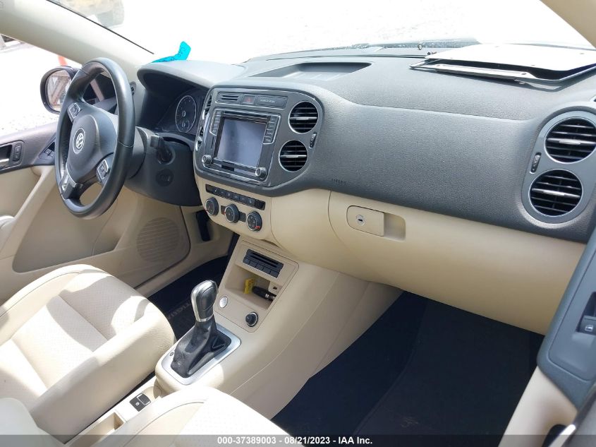 2017 VOLKSWAGEN TIGUAN S/LIMITED - WVGBV7AX2HK010619