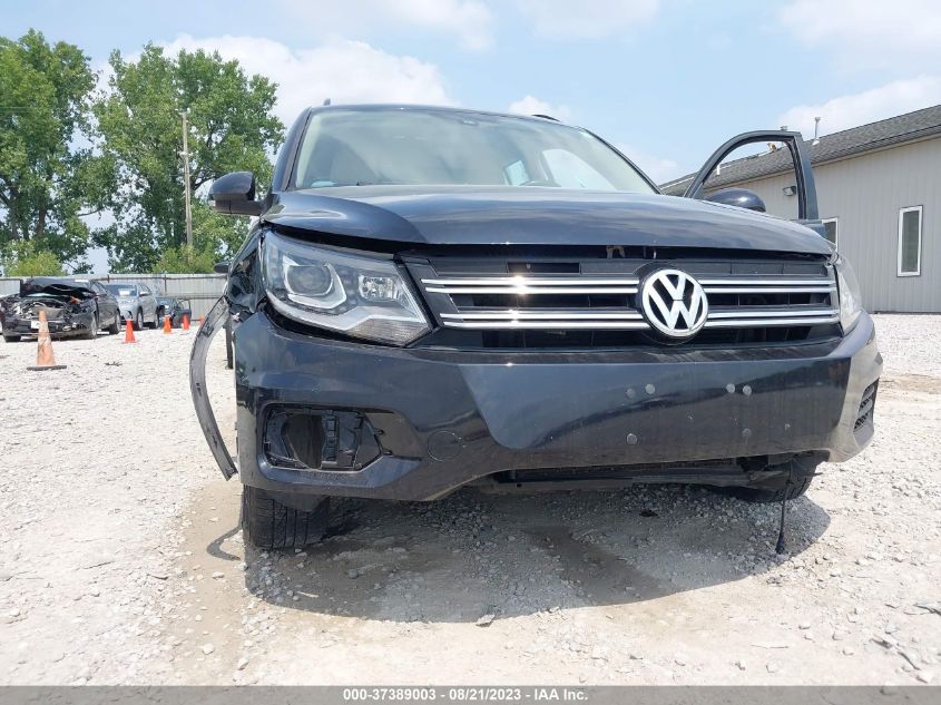 2017 VOLKSWAGEN TIGUAN S/LIMITED - WVGBV7AX2HK010619