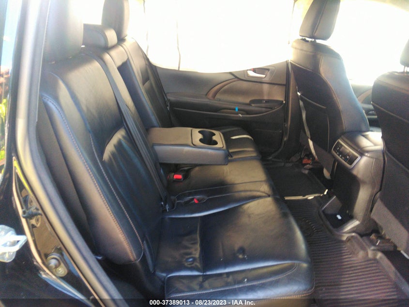 VIN 5TDJZRFHXHS368125 2017 TOYOTA HIGHLANDER XLE/SE