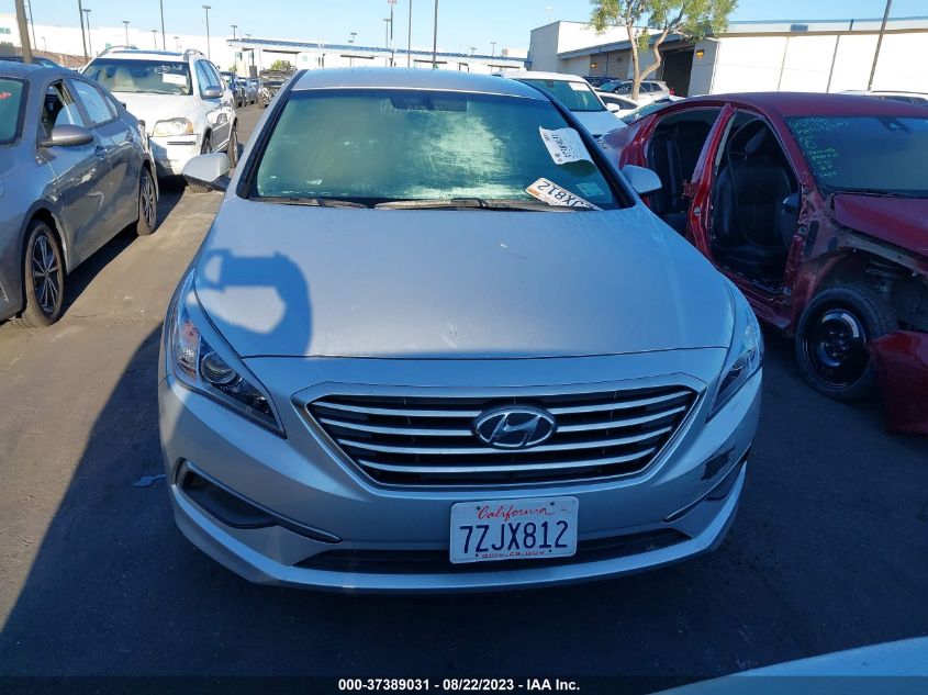 2017 HYUNDAI SONATA SE - 5NPE24AF4HH569121