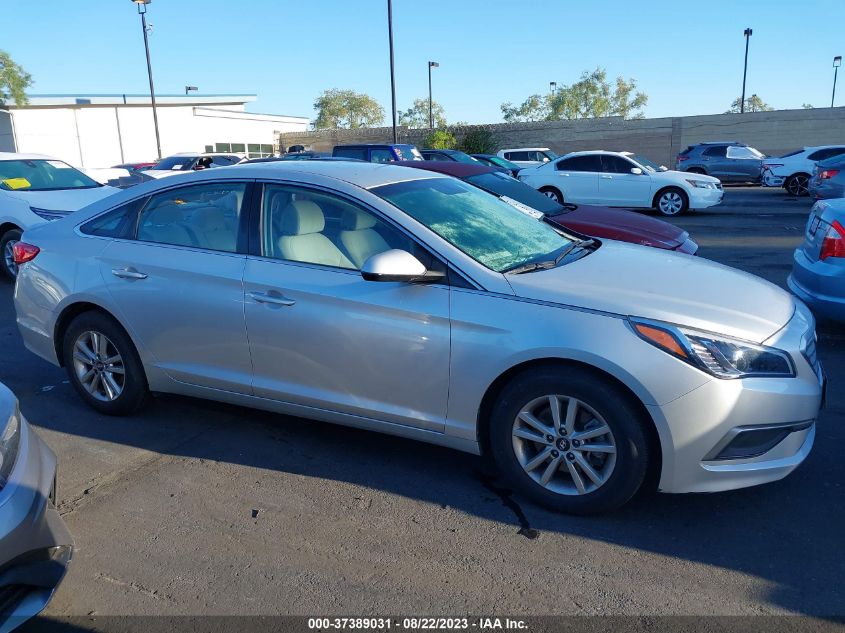 2017 HYUNDAI SONATA SE - 5NPE24AF4HH569121