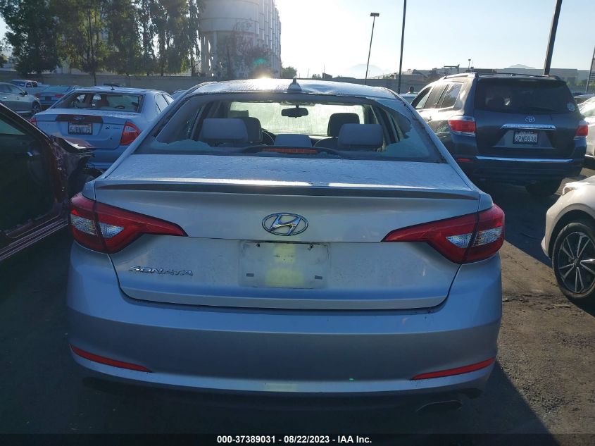 2017 HYUNDAI SONATA SE - 5NPE24AF4HH569121