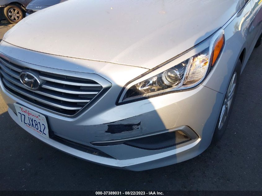 2017 HYUNDAI SONATA SE - 5NPE24AF4HH569121