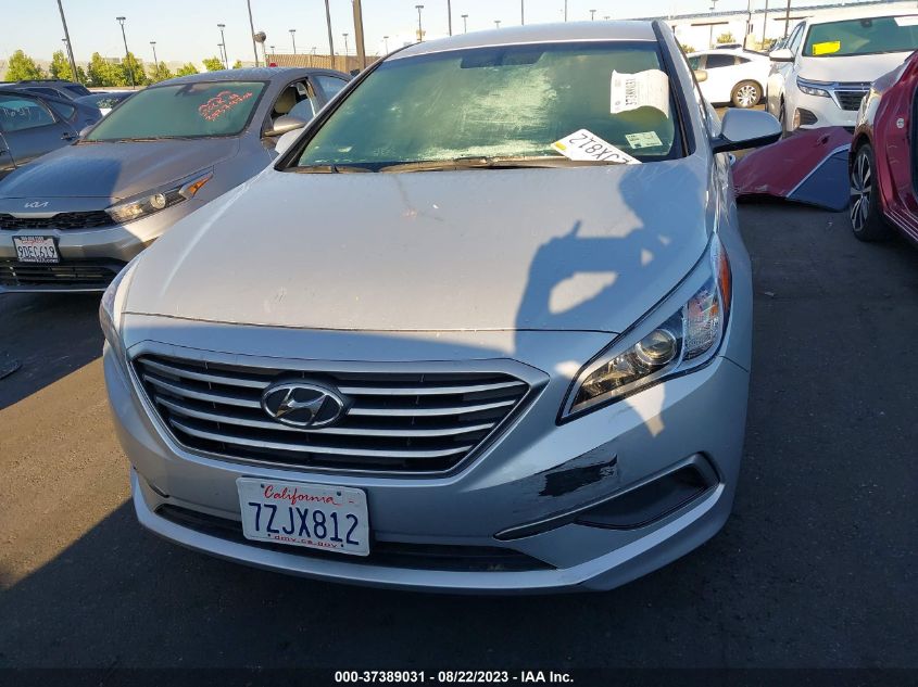 2017 HYUNDAI SONATA SE - 5NPE24AF4HH569121