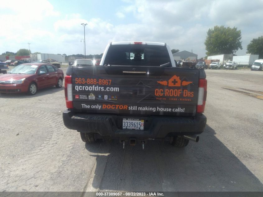2017 FORD F-250 PLATINUM - 1FT7W2B69HEB99168