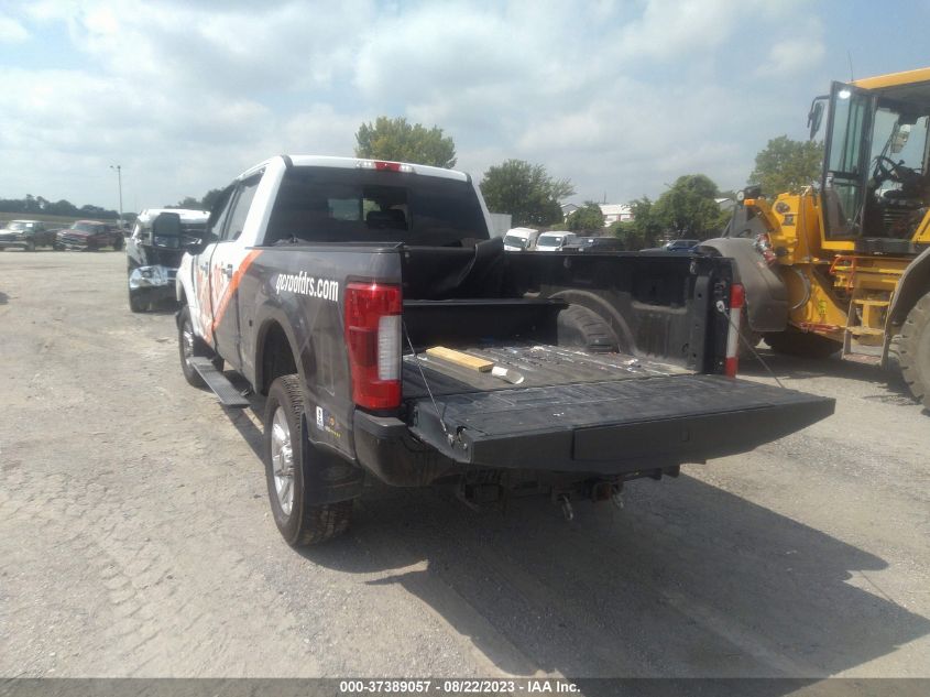 2017 FORD F-250 PLATINUM - 1FT7W2B69HEB99168