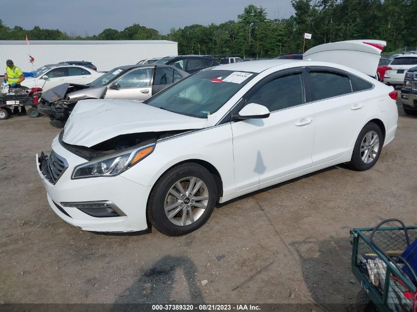 2015 HYUNDAI SONATA 2.4L SE - 5NPE24AF1FH204814