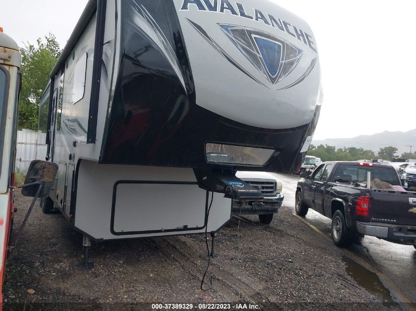 4YDS30021KE760217 AVALANCHE 300RE FIFTH WHEEL 2019