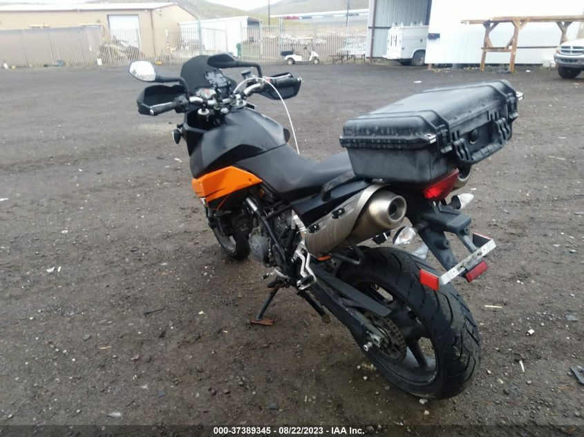 2010 KTM 990 SUPERMOTO/TOURING - VBKVS9405AM969316
