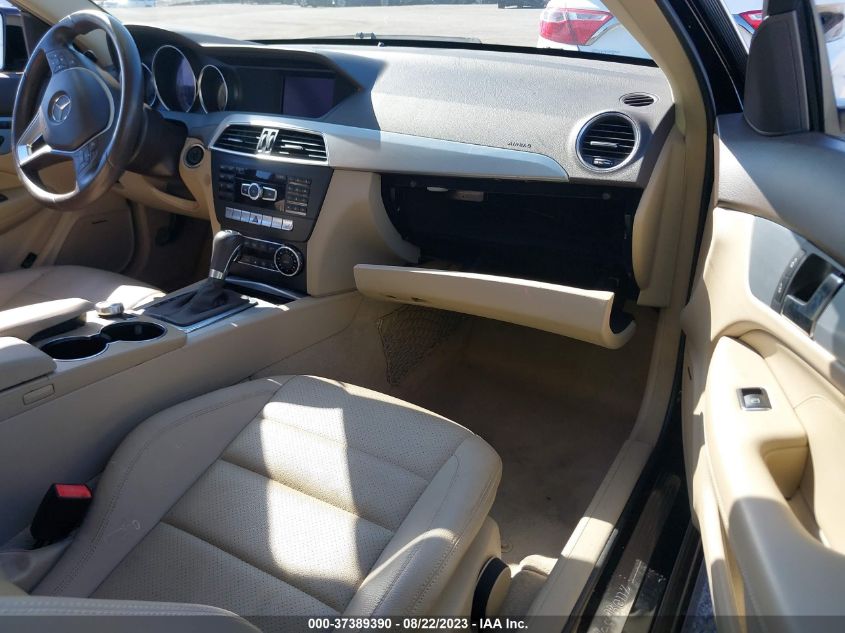 2013 MERCEDES-BENZ C-CLASS C 250 - WDDGJ4HB2DG038101
