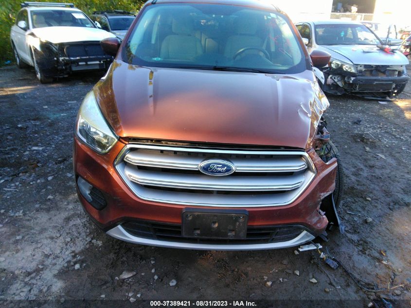 2017 FORD ESCAPE SE - 1FMCU0GD0HUE55618