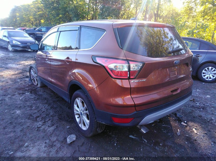 2017 FORD ESCAPE SE - 1FMCU0GD0HUE55618