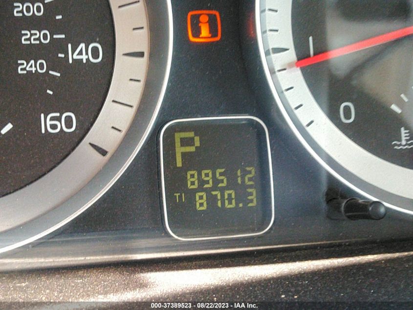 2013 VOLVO C70 T5 YV1672MC8DJ136523
