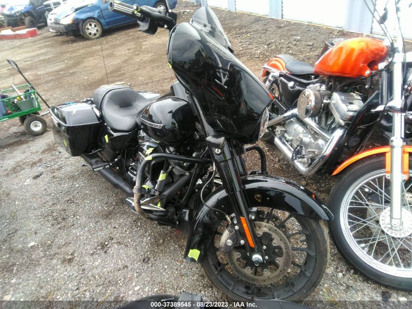 2018 HARLEY-DAVIDSON FLHXS STREET GLIDE SPECIAL - 1HD1KRC16JB680885