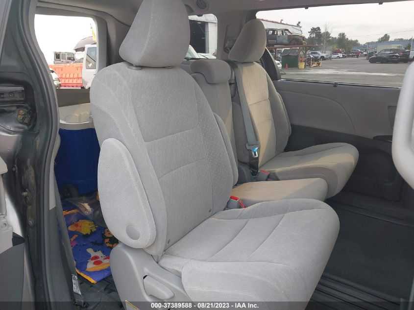 2017 TOYOTA SIENNA LE - 5TDKZ3DC6HS864547