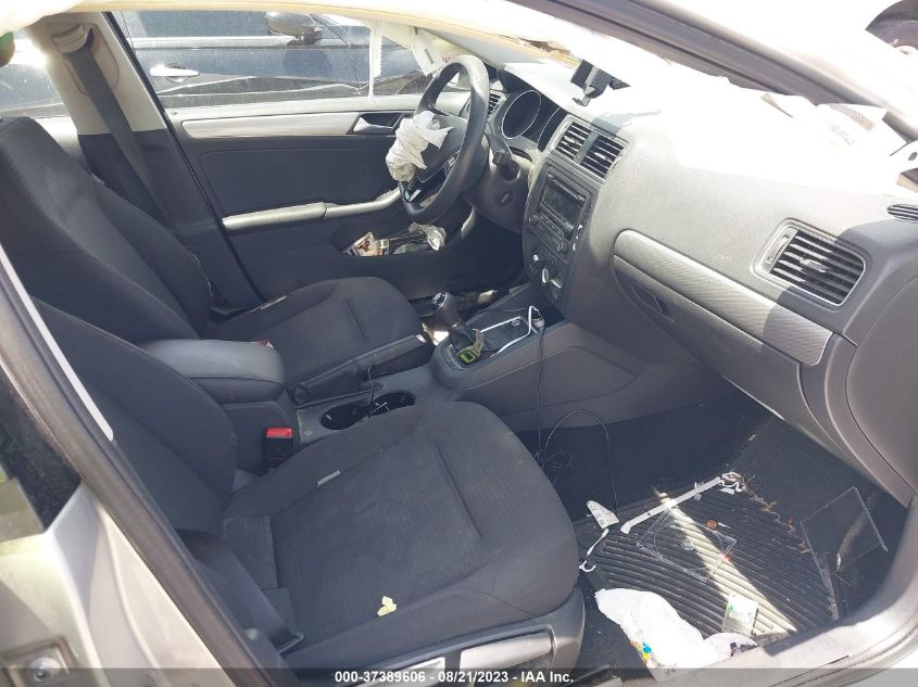 2015 VOLKSWAGEN JETTA SEDAN 1.8T SE - 3VWB17AJ5FM249967