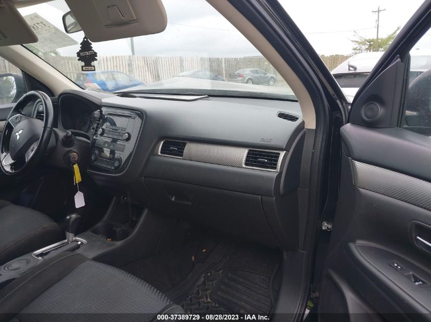2016 MITSUBISHI OUTLANDER ES - JA4AD2A33GZ048900