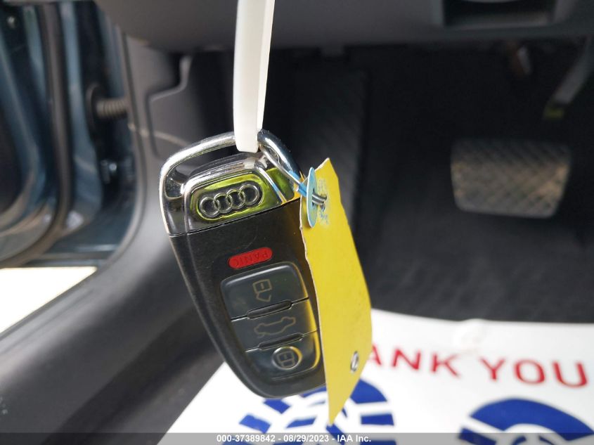 2015 AUDI A4 PREMIUM PLUS - WAUFFAFLXFN021141