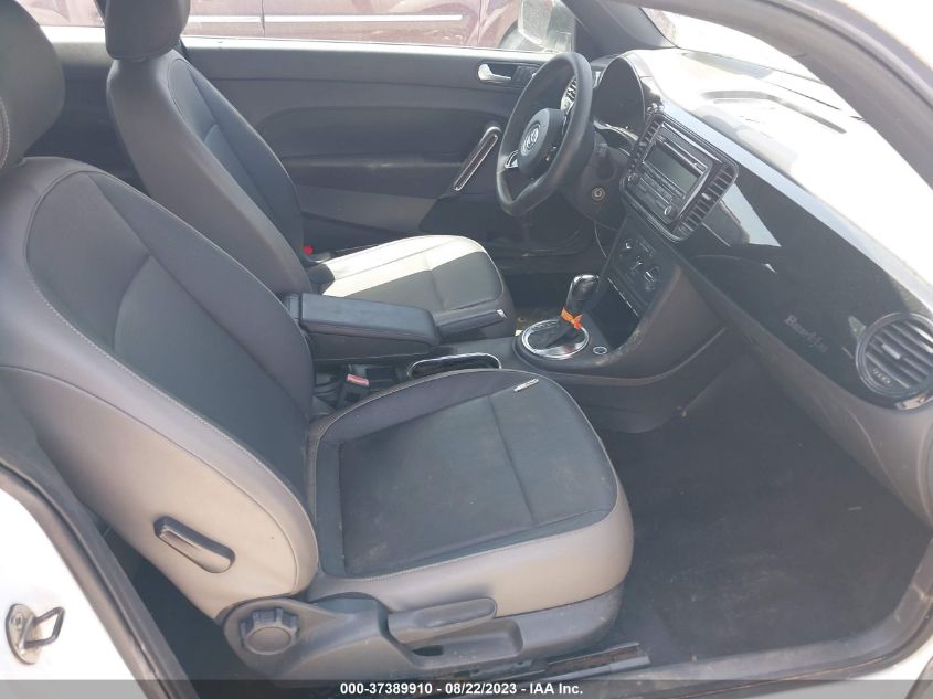 2015 VOLKSWAGEN BEETLE COUPE 1.8T FLEET EDITION - 3VWF17AT3FM602760