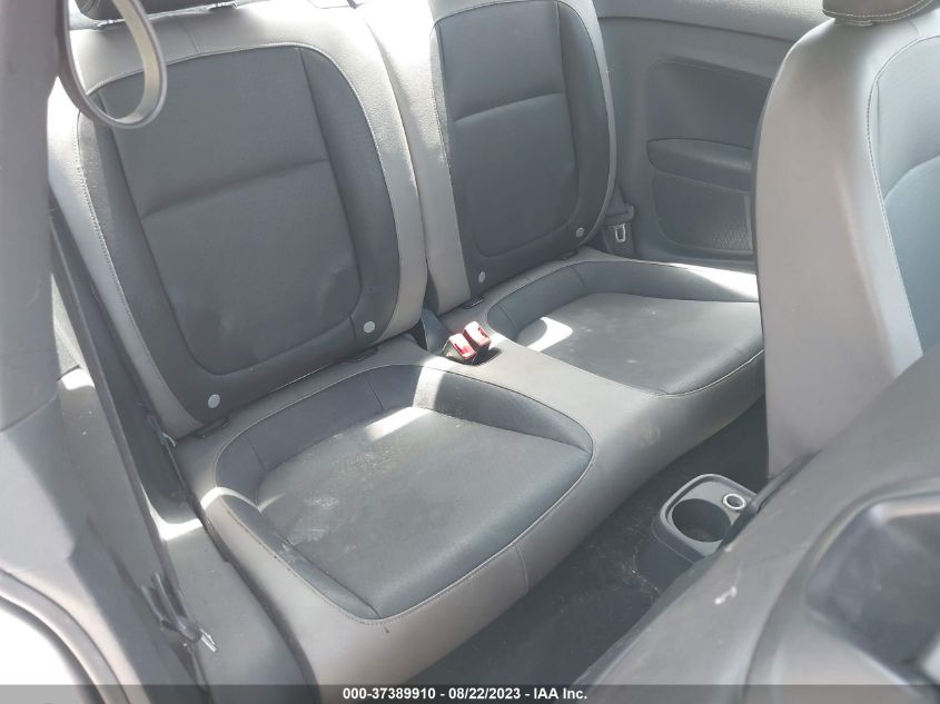 2015 VOLKSWAGEN BEETLE COUPE 1.8T FLEET EDITION - 3VWF17AT3FM602760