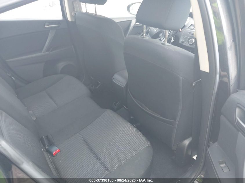 2013 MAZDA MAZDA3 I SPORT - JM1BL1U79D1718272