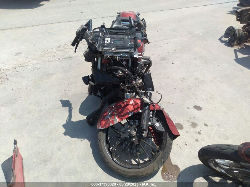 2019 HARLEY-DAVIDSON FLHXS - 1HD1KRP15KB645217