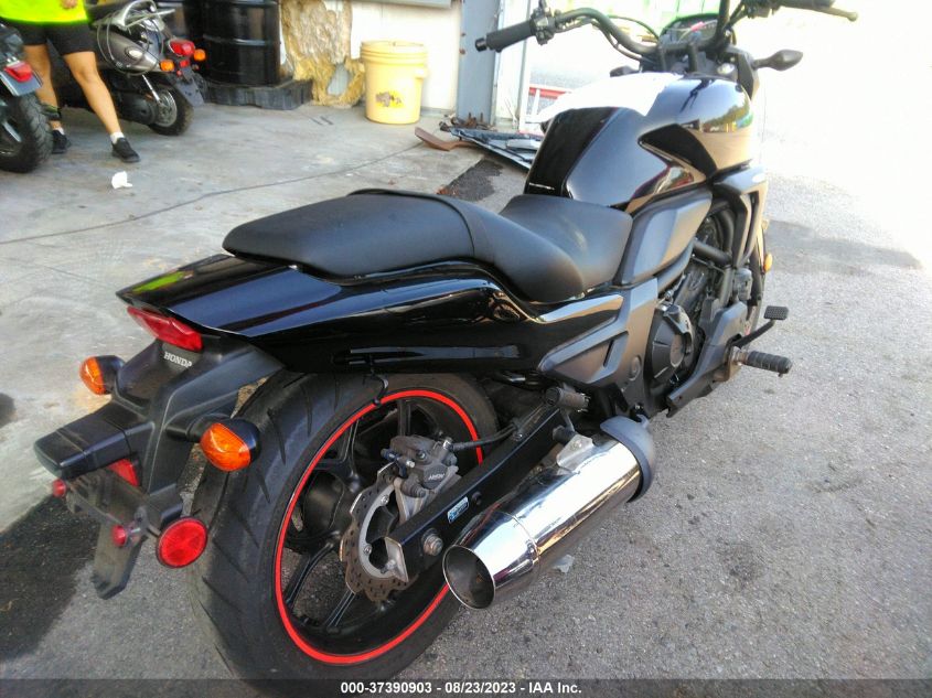 2014 HONDA CTX700 N JH2RC6809EK000717