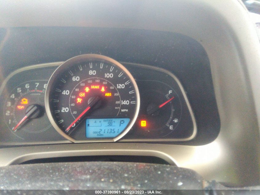 2015 TOYOTA RAV4 XLE - 2T3WFREV2FW160046