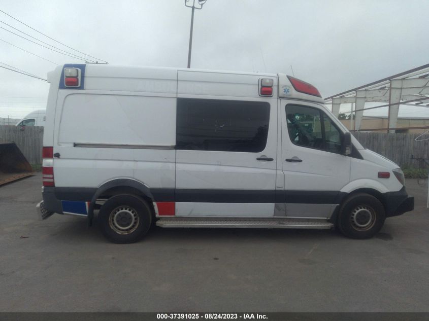 2015 MERCEDES-BENZ SPRINTER CARGO VANS WD3PE7CC1FP143631