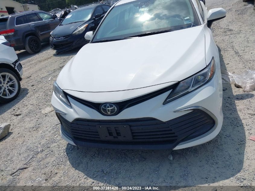 2022 TOYOTA CAMRY LE - 4T1C11AK2NU653022