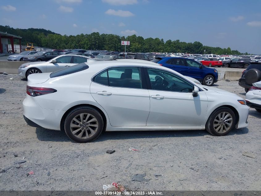 2022 TOYOTA CAMRY LE - 4T1C11AK2NU653022