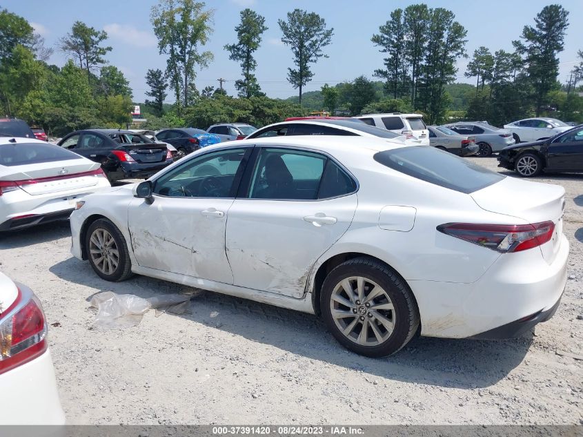 2022 TOYOTA CAMRY LE - 4T1C11AK2NU653022