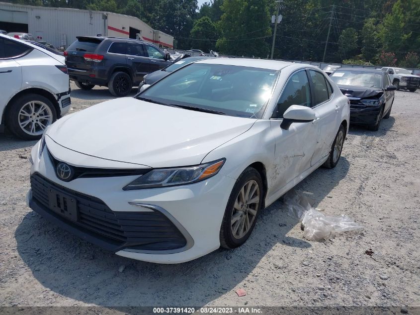 2022 TOYOTA CAMRY LE - 4T1C11AK2NU653022