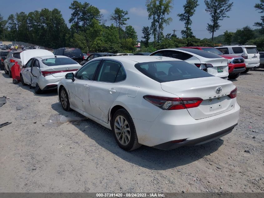 2022 TOYOTA CAMRY LE - 4T1C11AK2NU653022