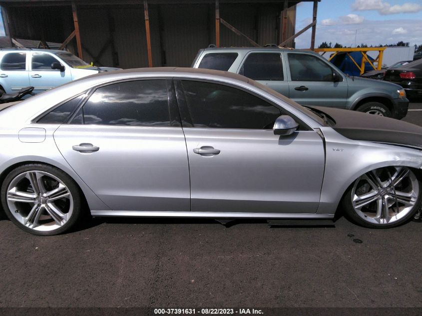 2013 AUDI S8 WAUD2AFD3DN009602