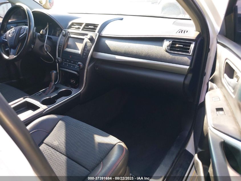 2015 TOYOTA CAMRY SE - 4T1BF1FK6FU105161
