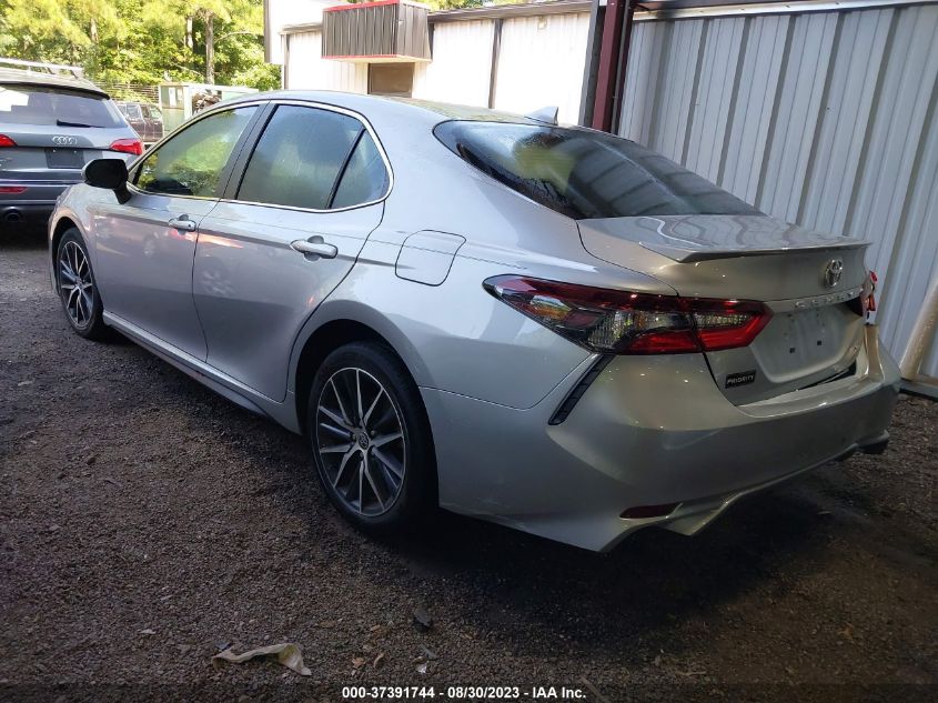 2022 TOYOTA CAMRY SE - 4T1G11AKXNU043984