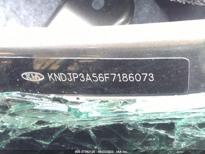 2015 KIA SOUL + - KNDJP3A56F7186073