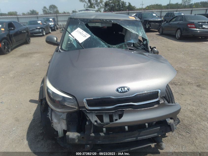 2015 KIA SOUL + - KNDJP3A56F7186073