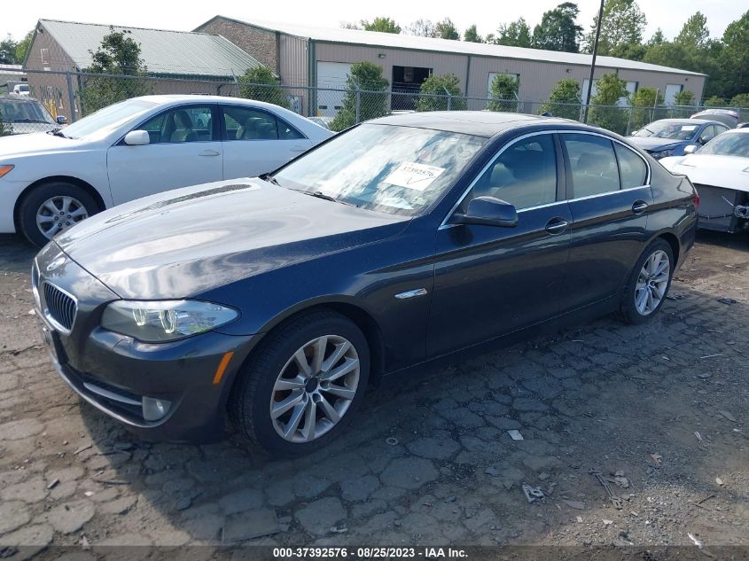 2013 BMW 5 SERIES 528I XDRIVE - WBAXH5C52DD107817