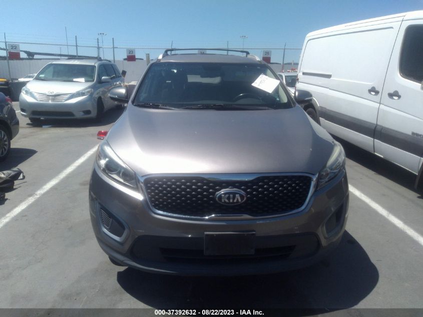 2017 KIA SORENTO LX - 5XYPG4A31HG193193