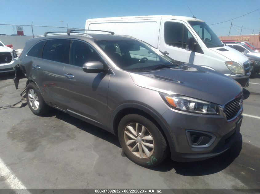 2017 KIA SORENTO LX - 5XYPG4A31HG193193