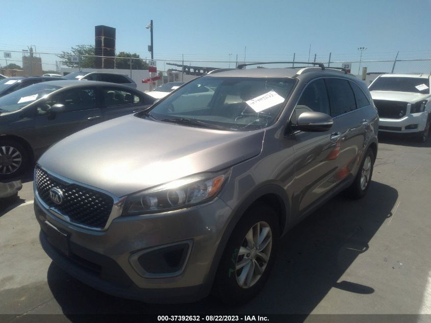 2017 KIA SORENTO LX - 5XYPG4A31HG193193