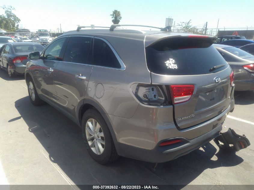 2017 KIA SORENTO LX - 5XYPG4A31HG193193