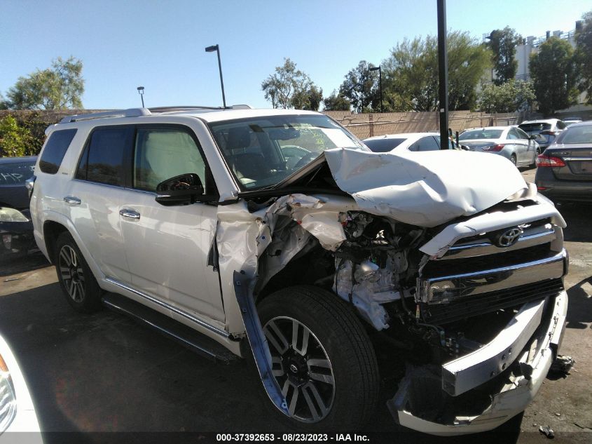 2019 TOYOTA 4RUNNER SR5 - JTEZU5JR6K5194430