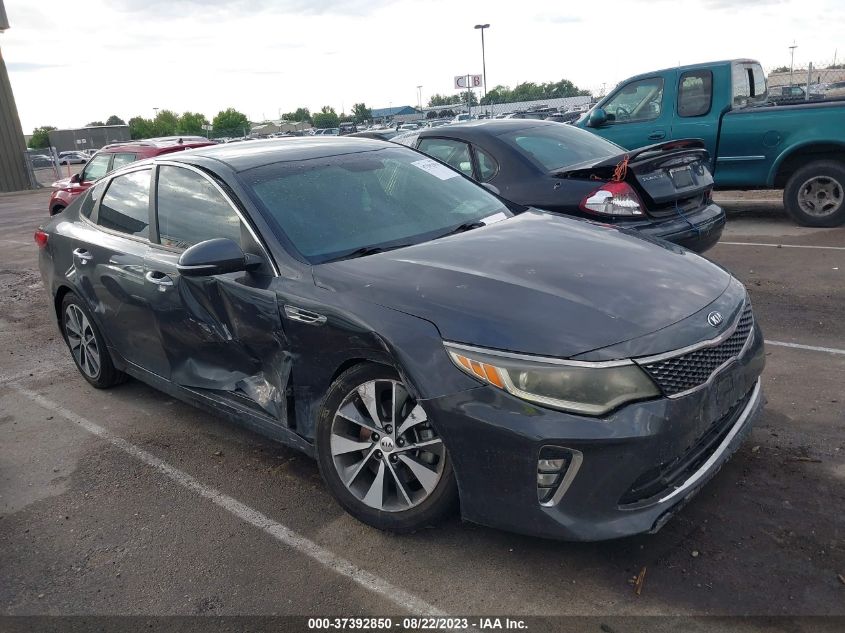 2018 KIA OPTIMA S - 5XXGT4L33JG255700