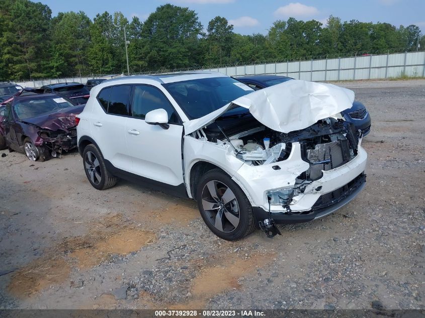 YV4AC2HK0N2767482 VOLVO XC40 MOMENTUM 2022